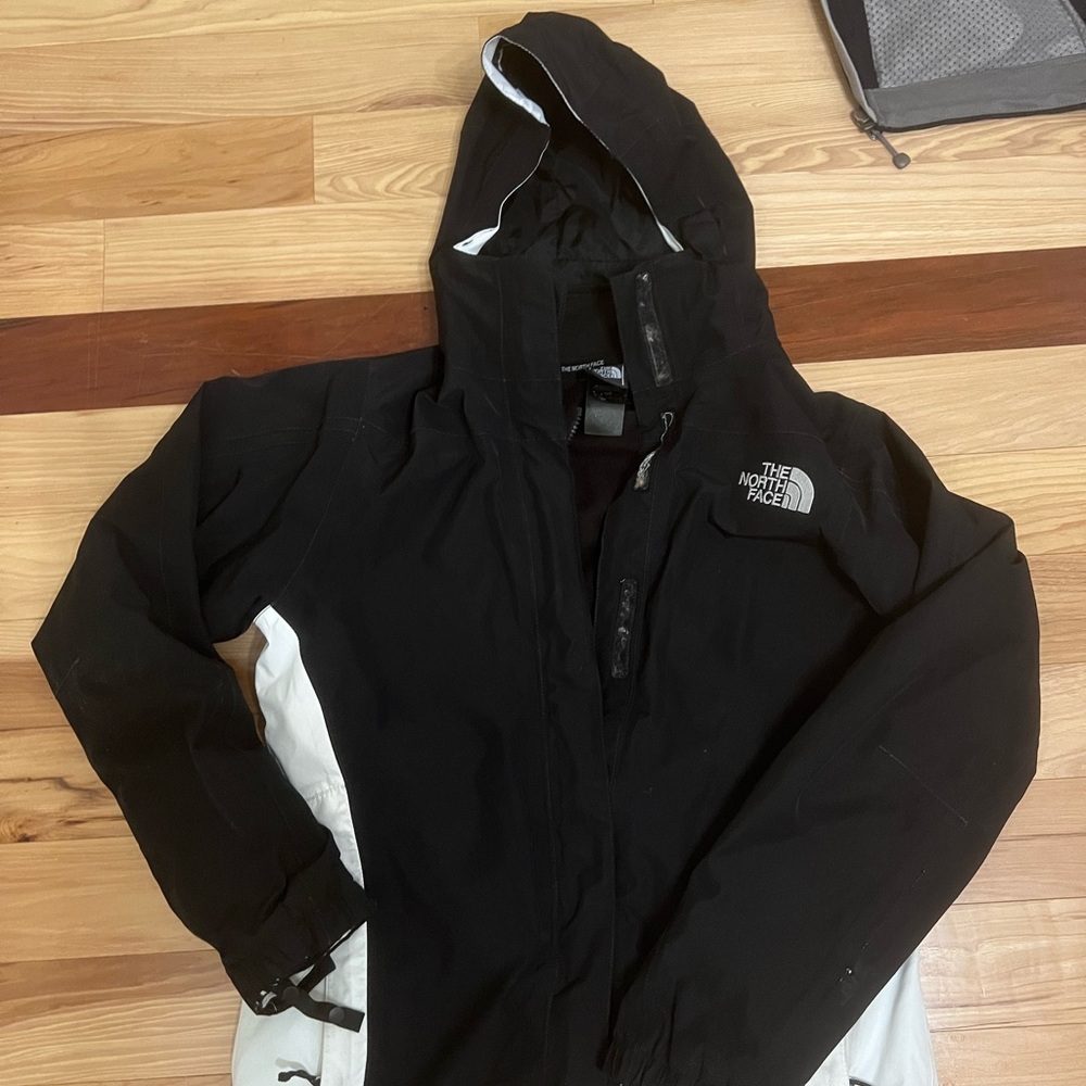The North Face Women’s 3 in 1 winter coat